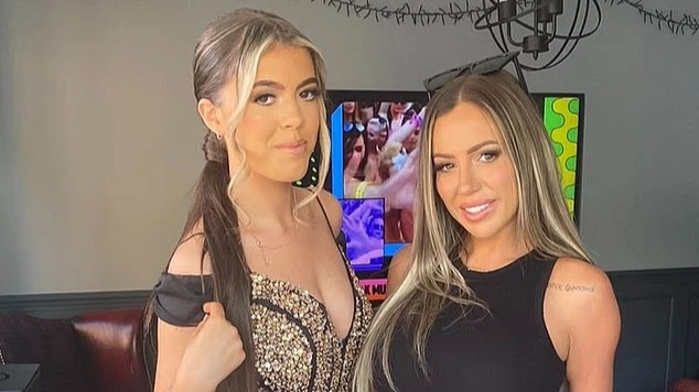 Holly Hagan speaks out on heartbreaking death of sister for first time