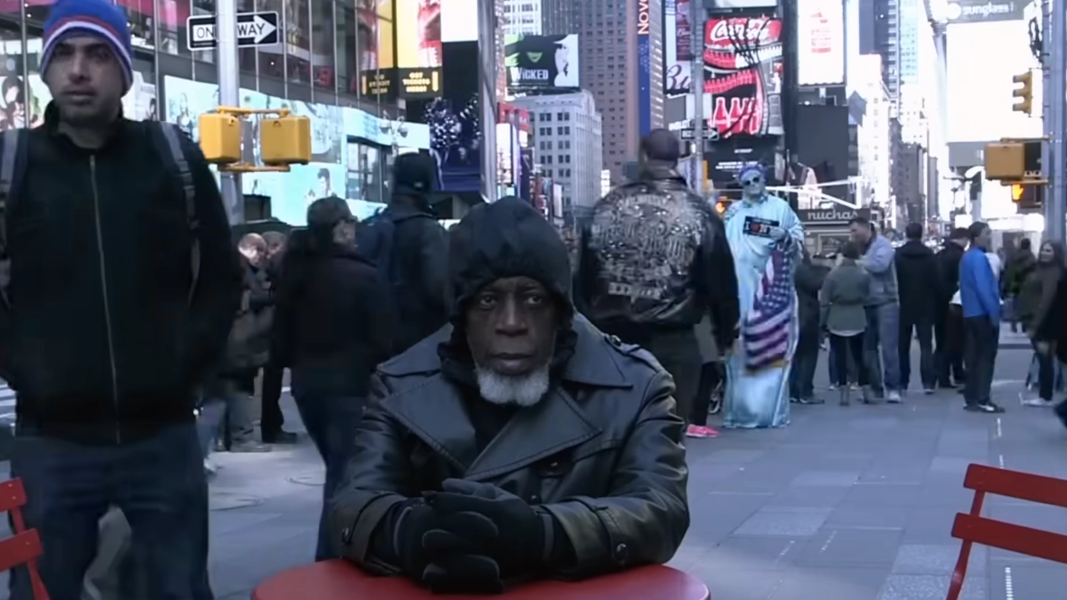 Man reacts to seeing Times Square and iPhones in modern age after spending 44 years in prison