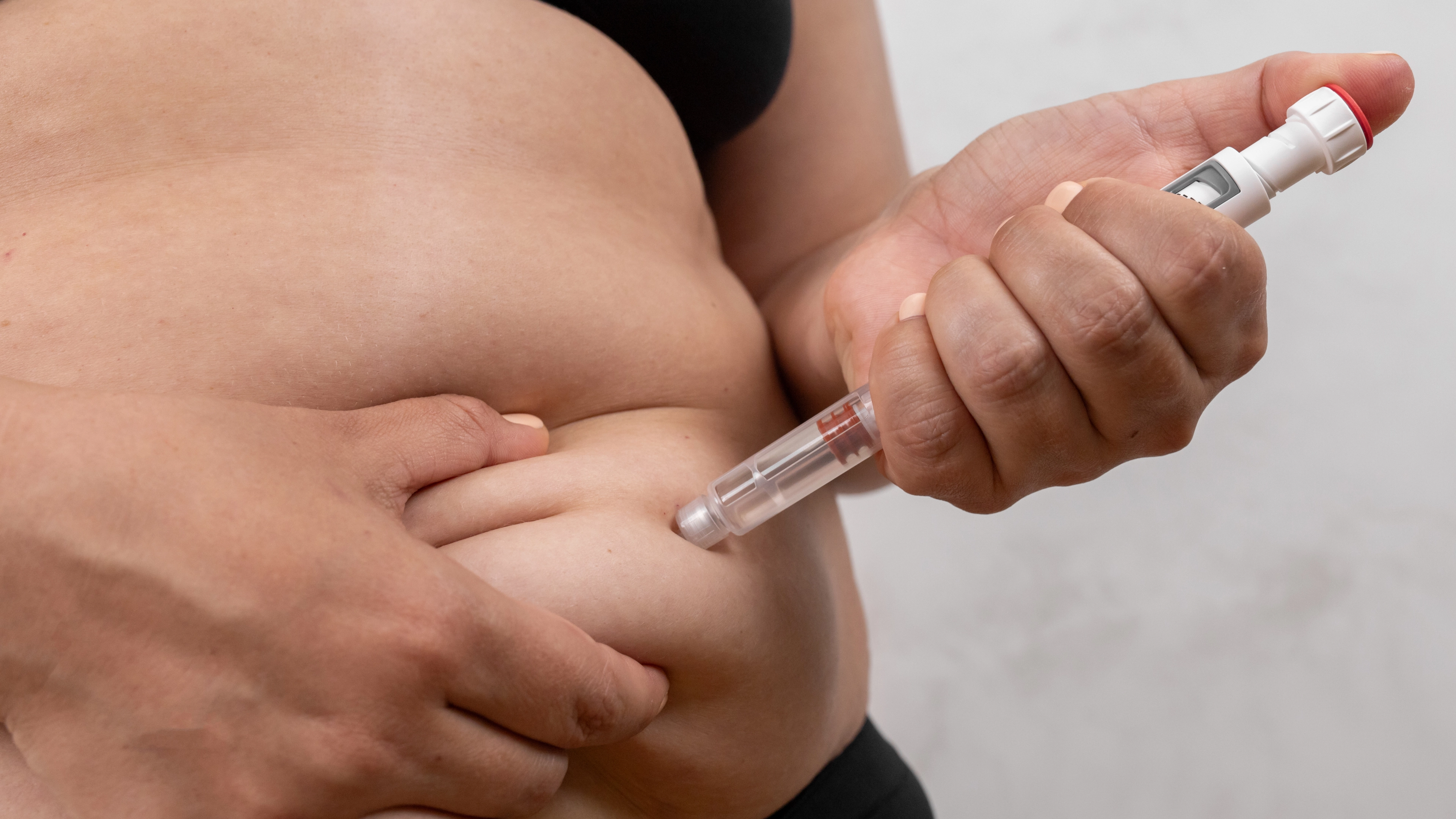 Doctors warn over serious health dangers after high-street retailer caught selling weight loss jabs to underage teenagers