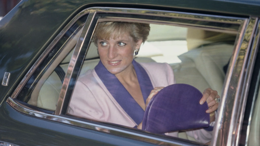 Firefighter on scene of crash revealed Princess Diana’s tragic final words 