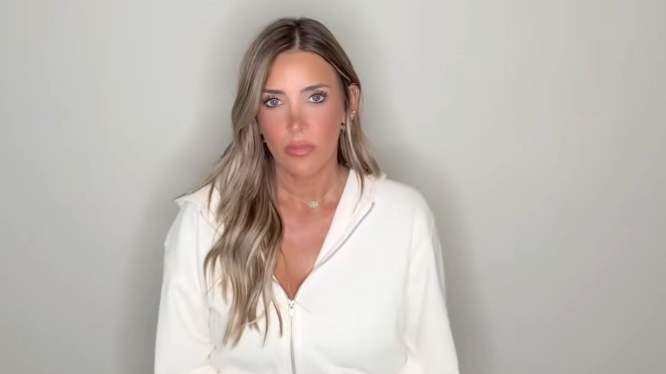Harrowing 911 call made from influencer's home before she was killed by husband after paedophilia accusations