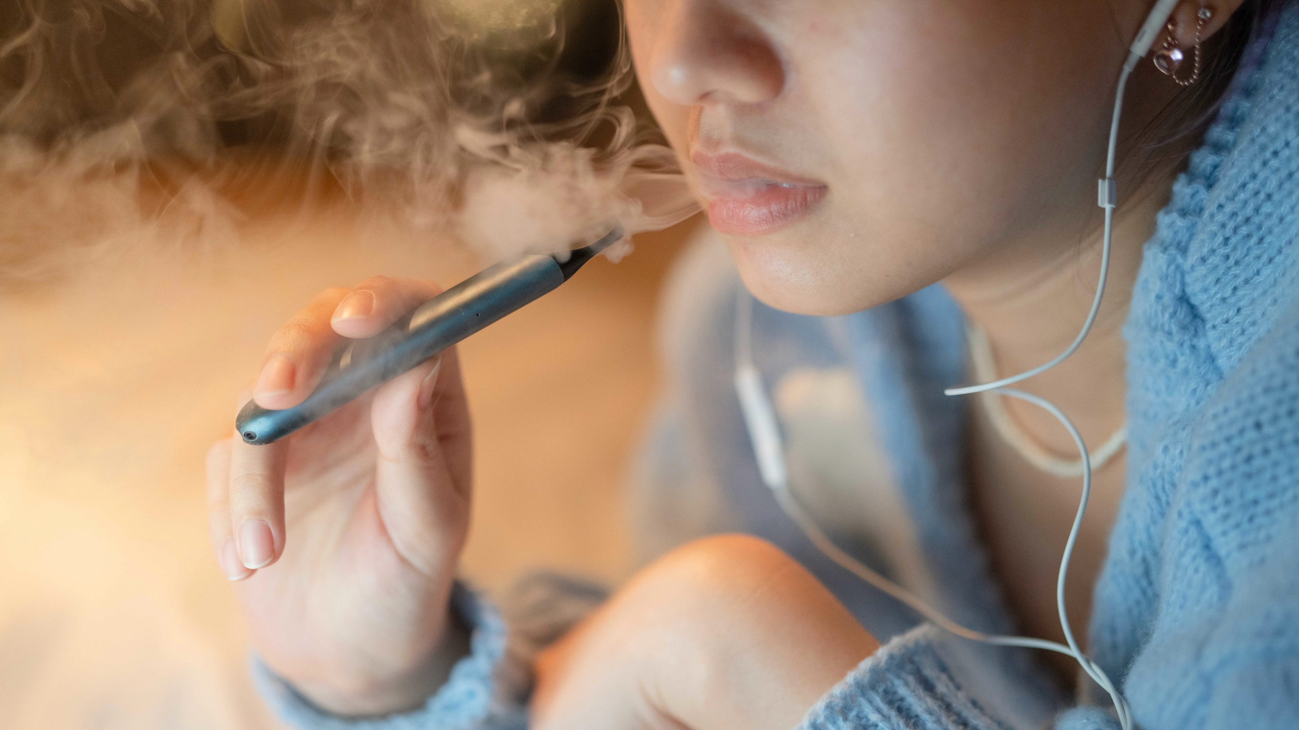 How to get rid of 'vaper's tongue' that can be major unknown consequence of excessive vaping