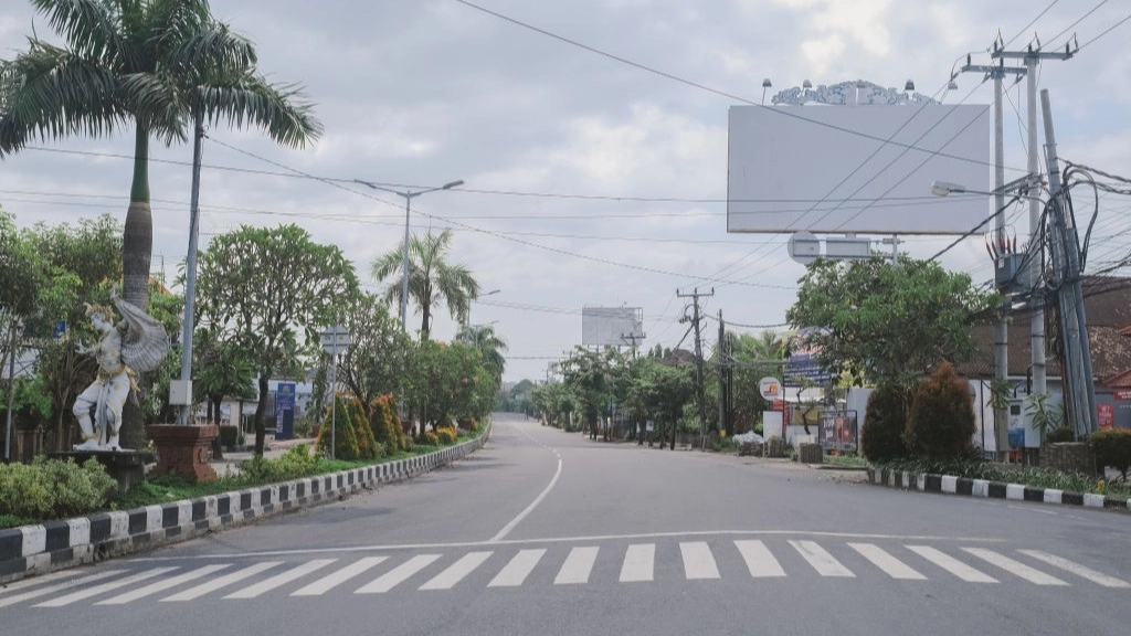 Tourist sentenced to one year in Bali prison for going outside