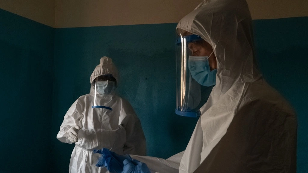 Third person tests positive in US for plague as serious health warning issued