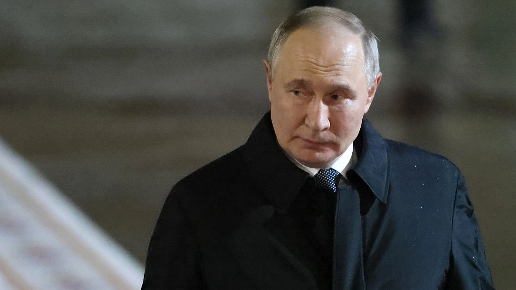 Russian 'doomsday radio' sends series of ominous messages as WW3 fears rise