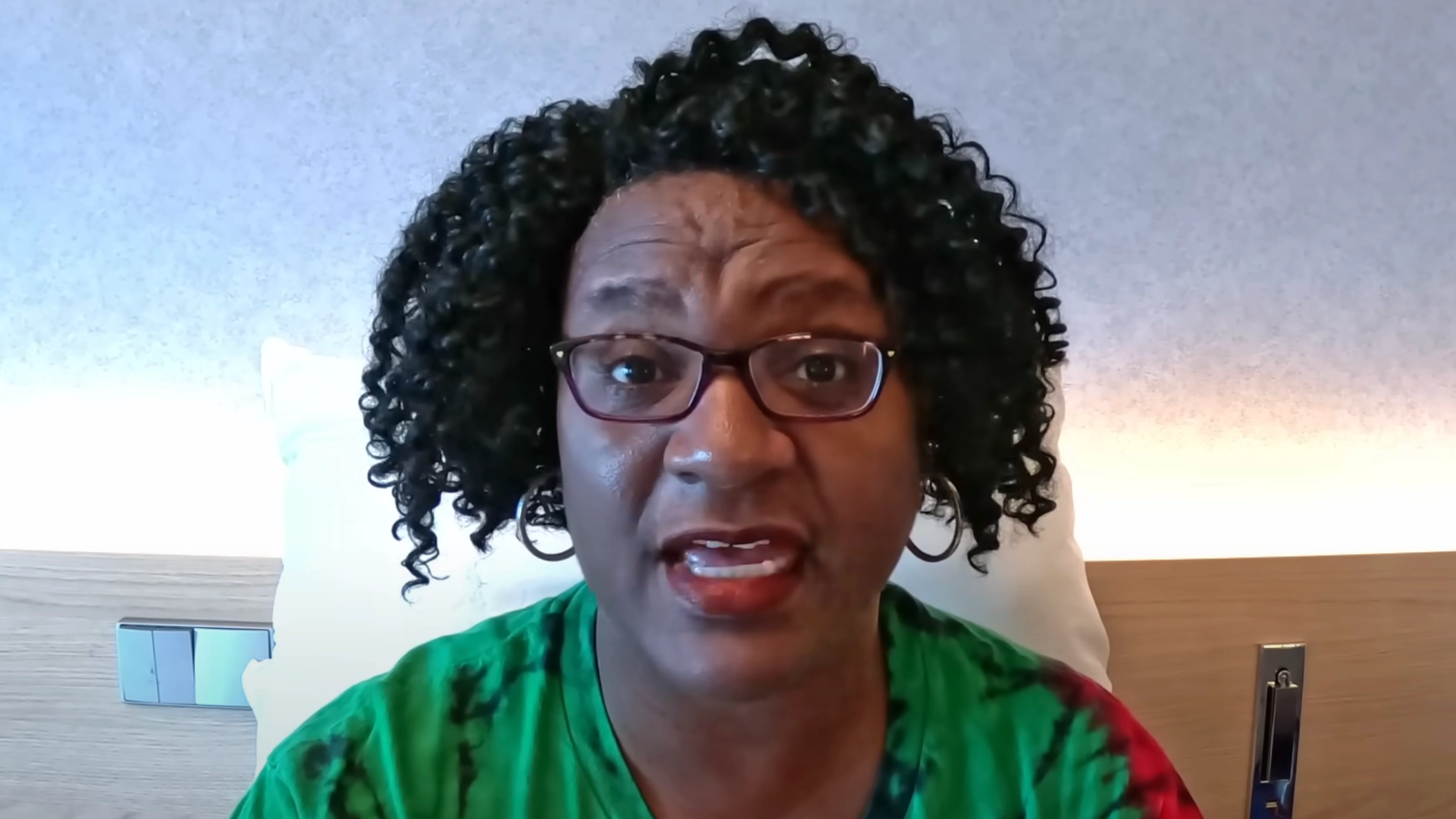 Woman who sold all belongings to live permanently on a cruise ship exposes 'dark side' of life on there