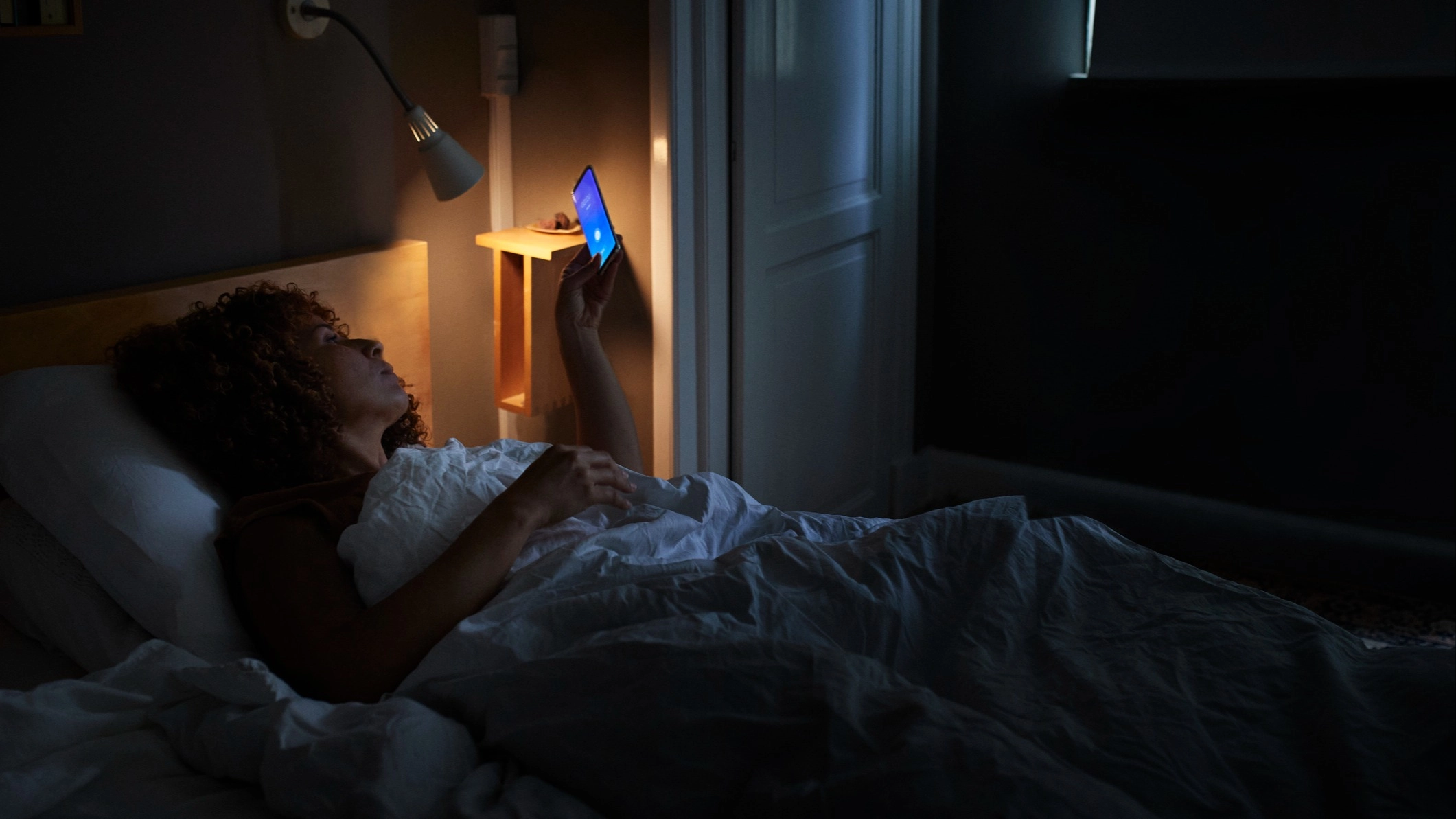 Expert explains real reasons you keep waking up at 4am