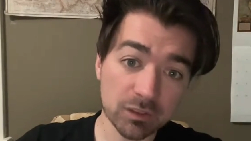 Diagnosed narcissist myth busts the five things 'everyone believes'