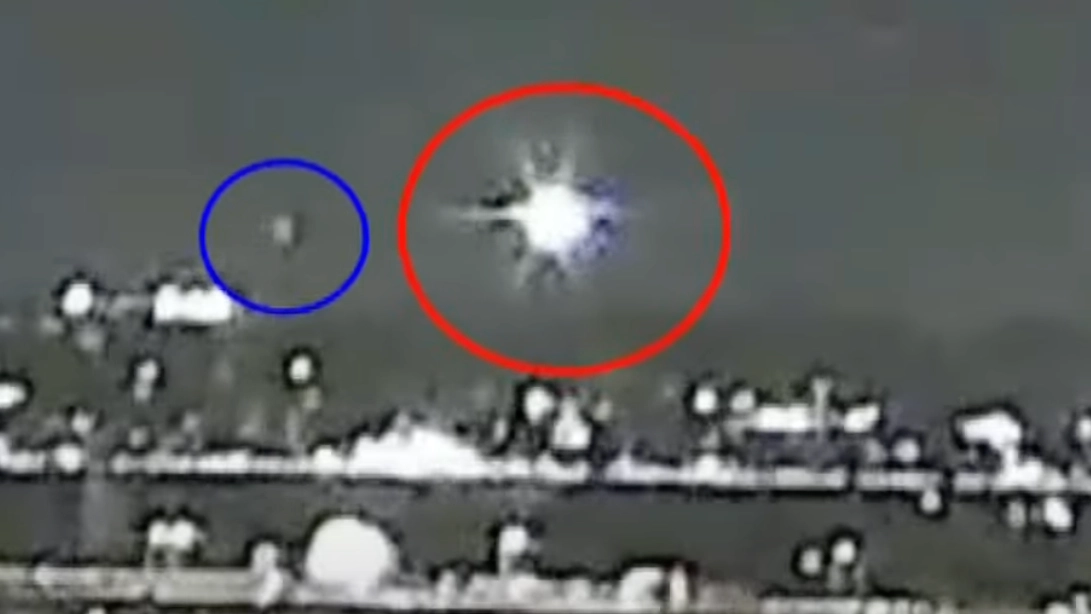Air traffic control audio from American Airlines crash reveals devastating reaction to plane colliding with helicopter