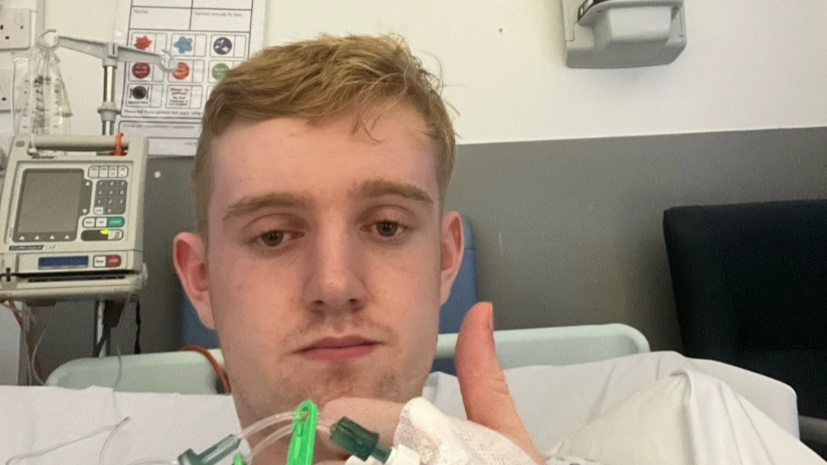 Teen Suffering From Debilitating 'Suicide Disease' Feels Like Limbs Are In Boiling Water
