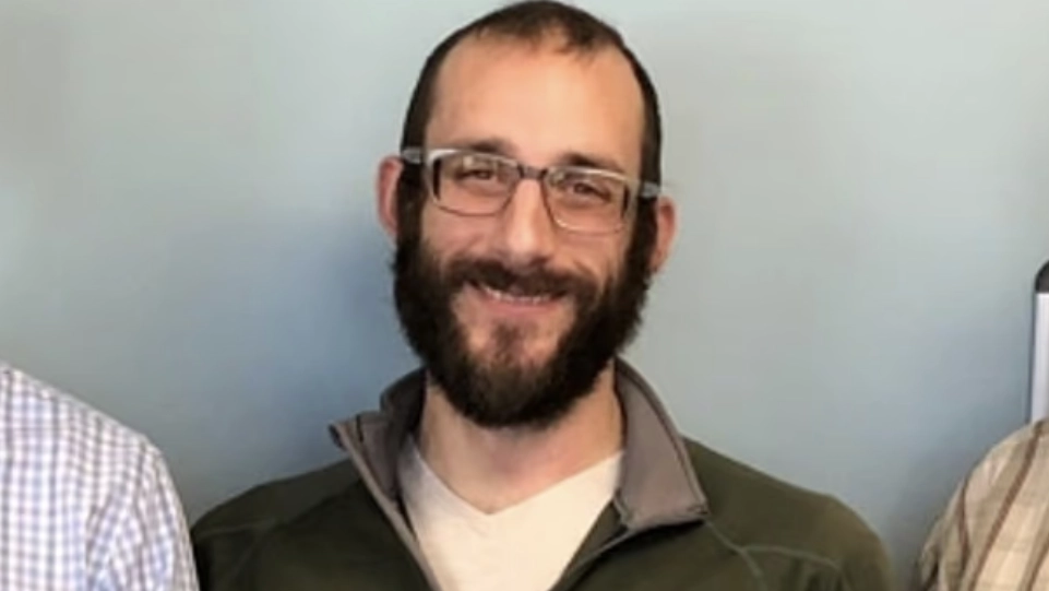 Expert reveals detail about Alex Pretti's gun that offers possible clue to why Border Patrol agent shot him