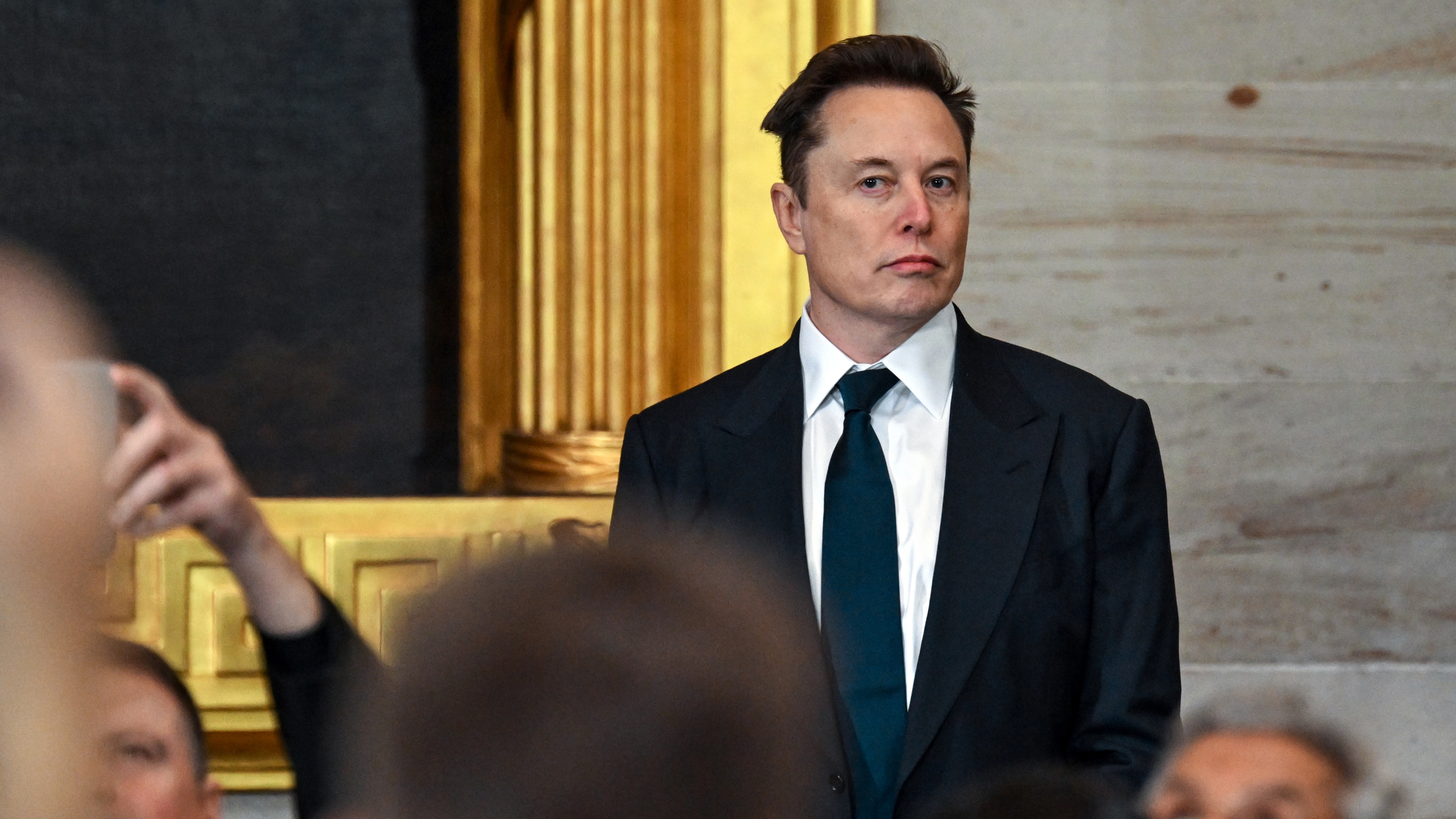 Expert explains Elon Musk’s bizarre tweet to rename the English Channel the 'George Washington Channel'