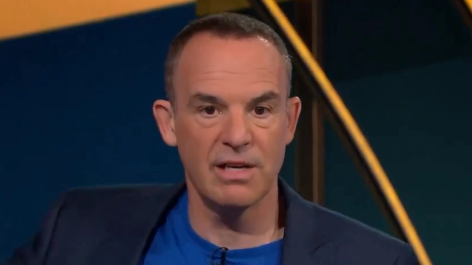 Martin Lewis issues warning to every Brit going on holiday this year