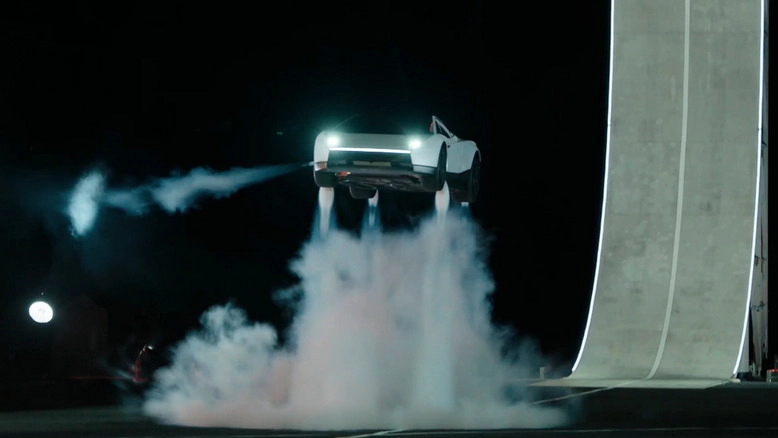 Elon Musk unveils ‘flying’ Tesla Roadster that looks ‘straight out of a sci-fi movie’