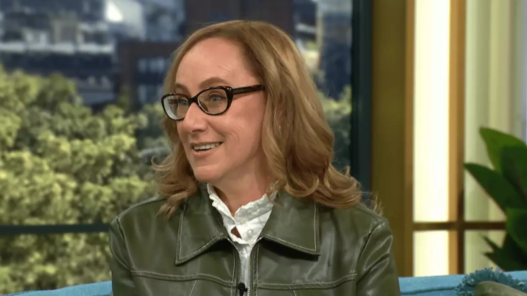 Sex therapist who's slept with 400 clients reveals non-negotiable safety rules and costs