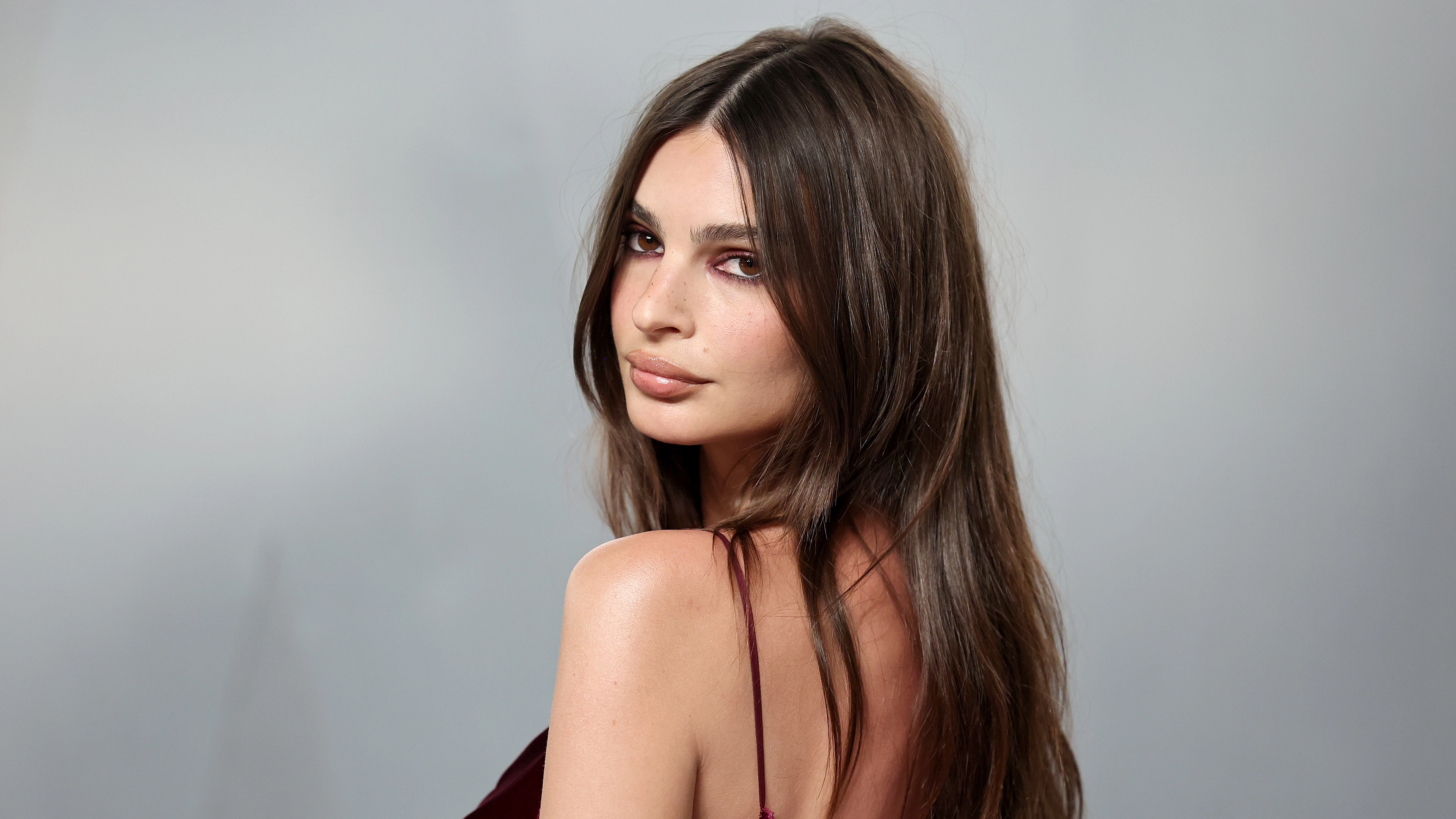 Emily Ratajkowski pens essay on relationship history since divorce including 'son of billionaire'