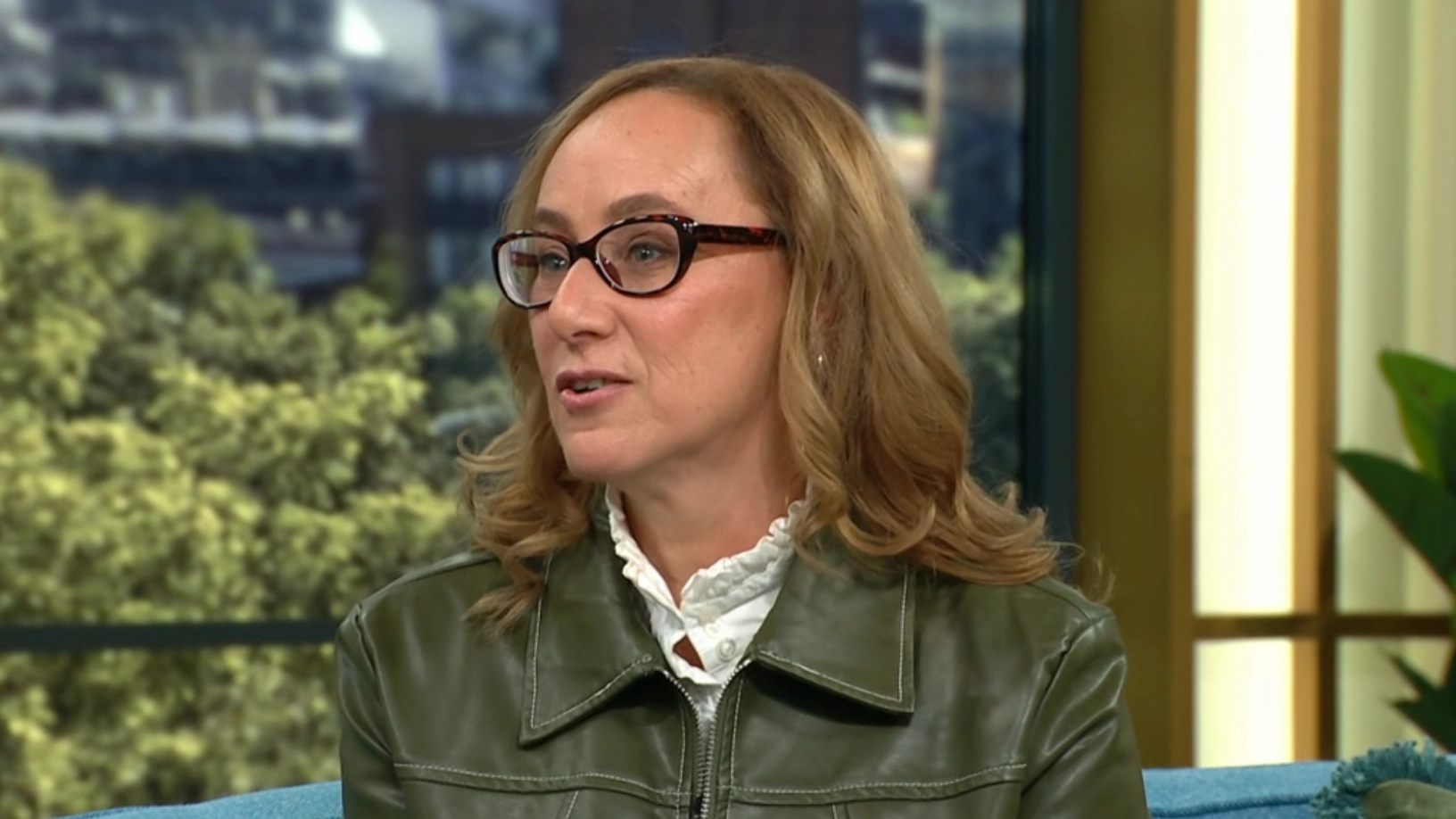Sex therapist who's slept with 400 clients knew she was 'born for job' after first patient encounter