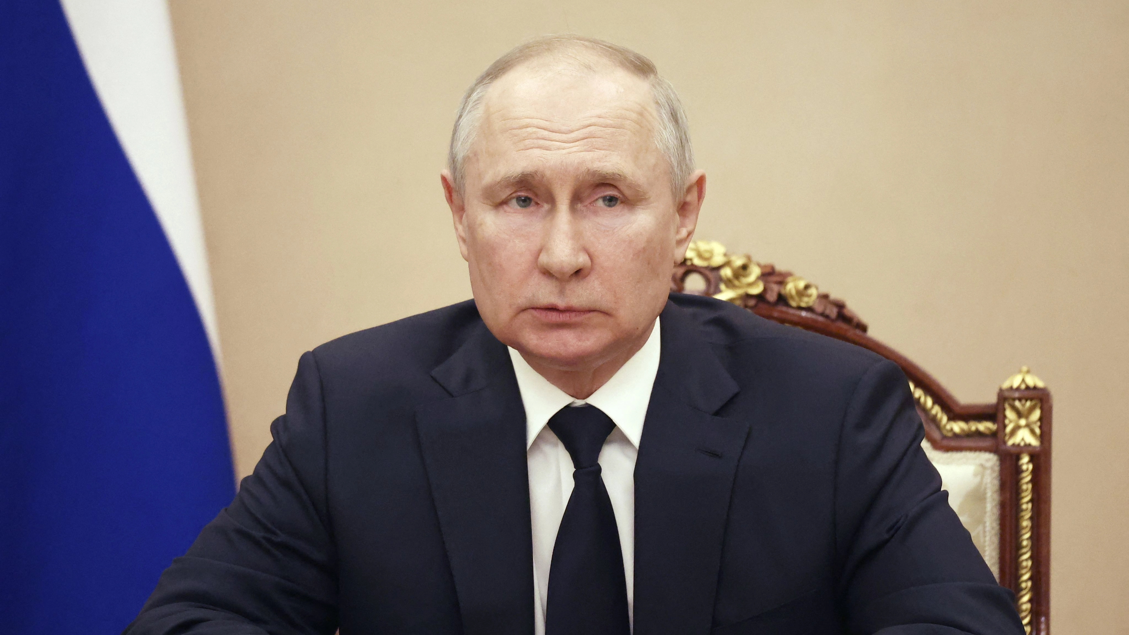 Vladimir Putin has announced an Easter ceasefire in Ukraine until Monday