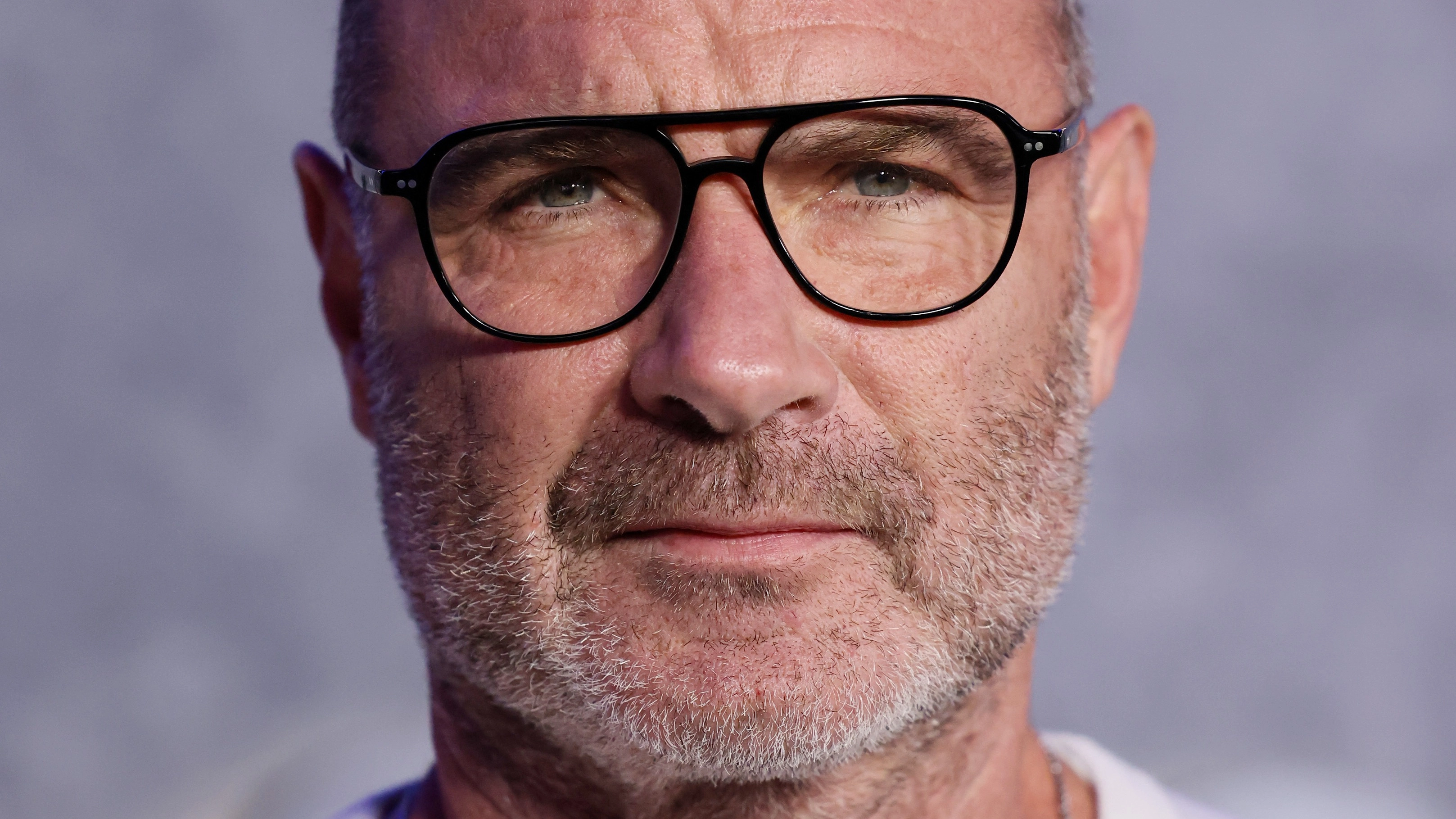 X-Men star Liev Schreiber clashes with reporter over 'social media' question on red carpet