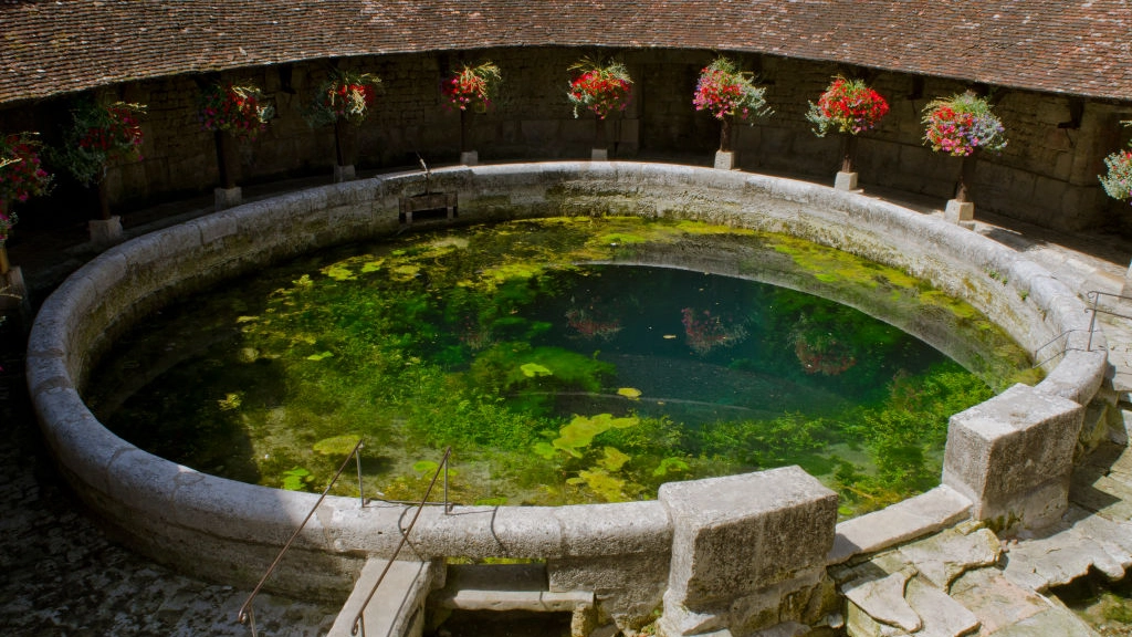 Mysterious 'bottomless' water hole in middle of village has killed many that have tried to explore it