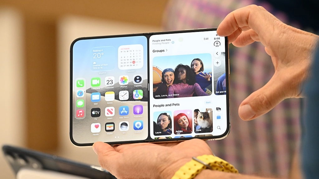 Experts take apart Apple’s folding iPhone and uncover possible reason for cracked screens