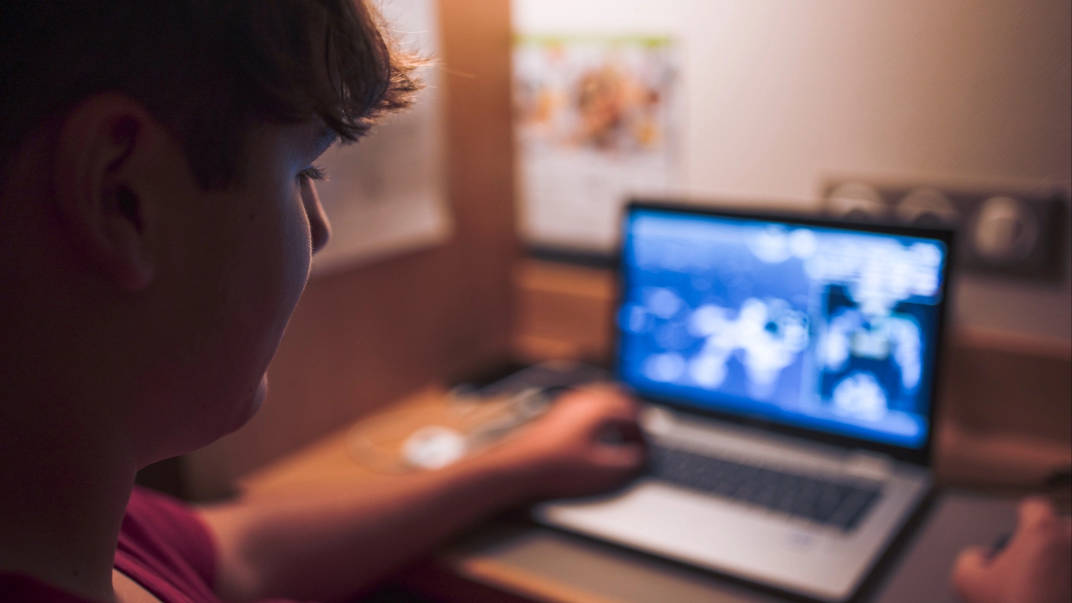 UK government targeting loophole under 18s are using to access adult websites