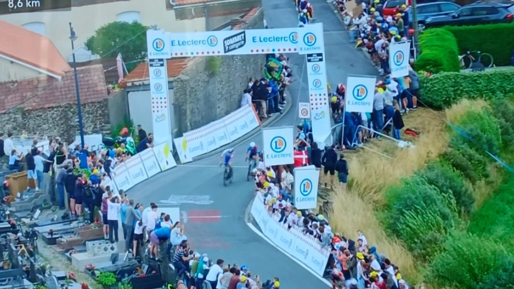 Tour de France viewers shocked at 'disgraceful' way spectators got vantage point of the riders