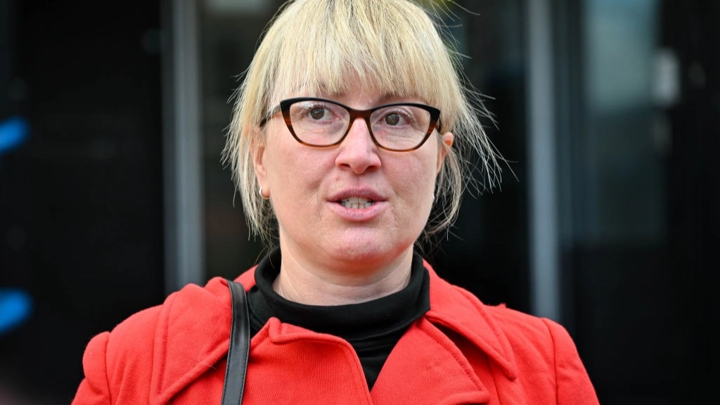 Activist speaks out after restaurant’s pet 'lobster' died when she stole it and threw it into sea