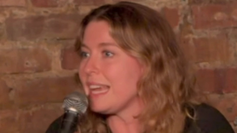 Heckler who flirted with comedian mid-show given unexpected response