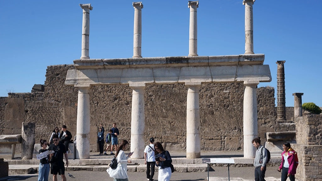 Experts make incredible discovery at Pompeii that confirms how Roman Empire was built
