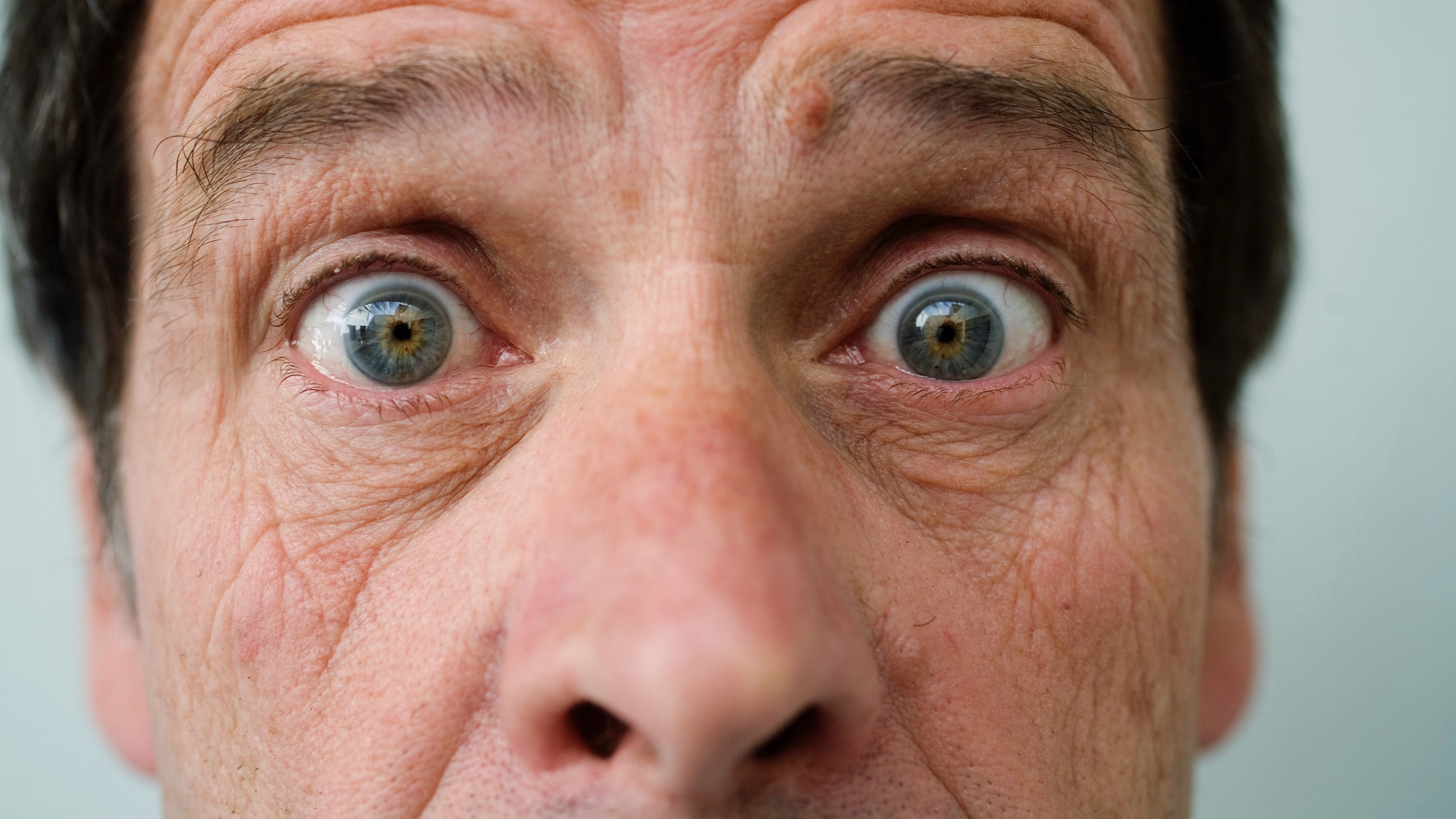 Doctors explain how they can tell if you have cancer and diabetes just by your eyes