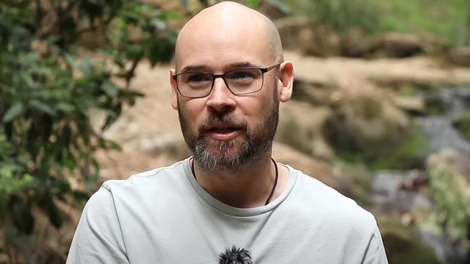 Spotting symptoms of early onset dementia after man diagnosed at 41 following subtle signs