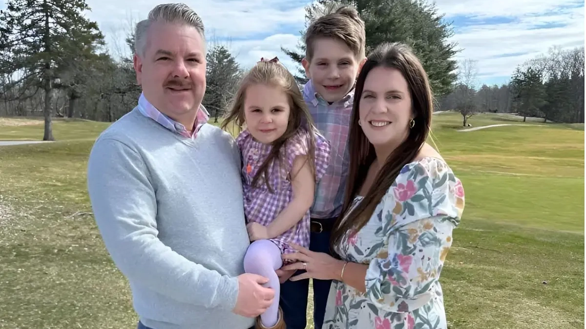 Mother's distressing social media posts before she killed husband and children in murder-suicide