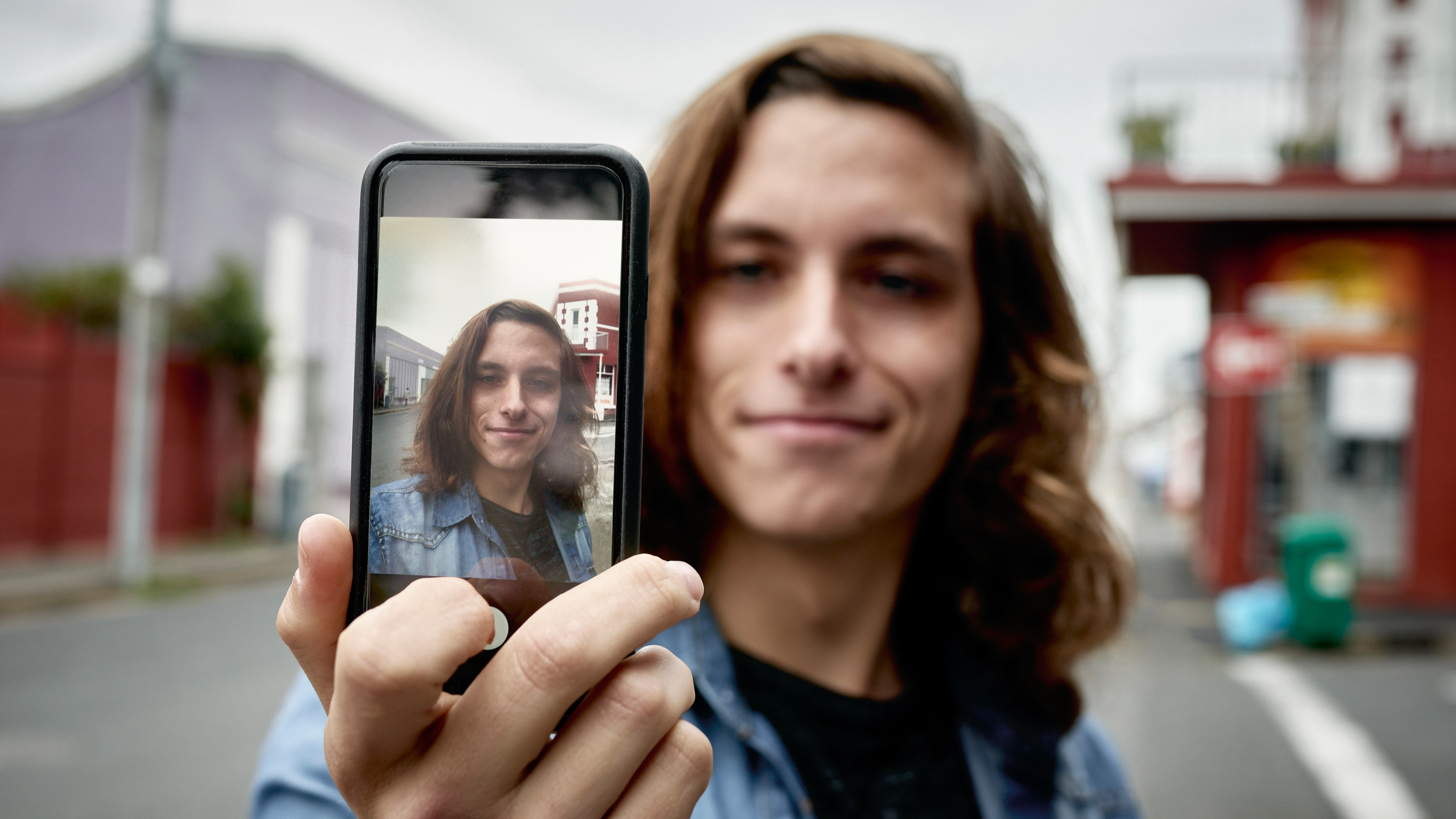 There's a Gen Z version of the 'millennial pause' that's taking over the internet