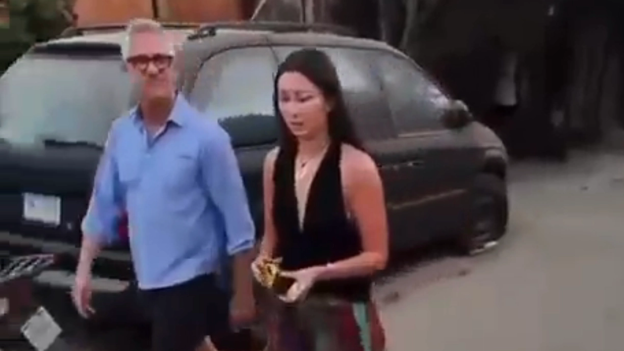 Gary Lineker shares truth after video goes viral of him walking in Mexico