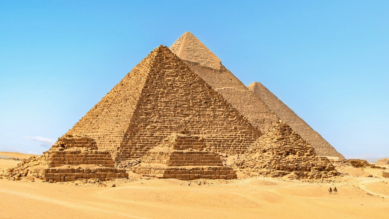 Scientist ‘confirms’ hidden mega-city underneath Pyramids of Giza