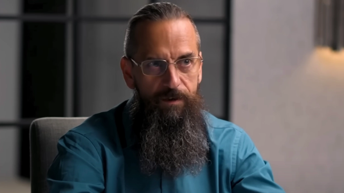 AI expert issues worrying prediction for 2045 after revealing the only jobs that will still exist in the next five years