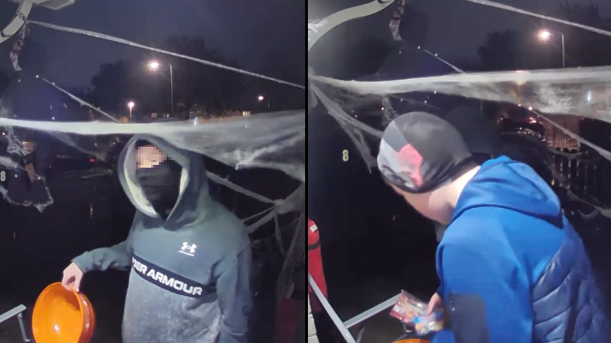 Two kids make heartwarming decision when trick-or-treating