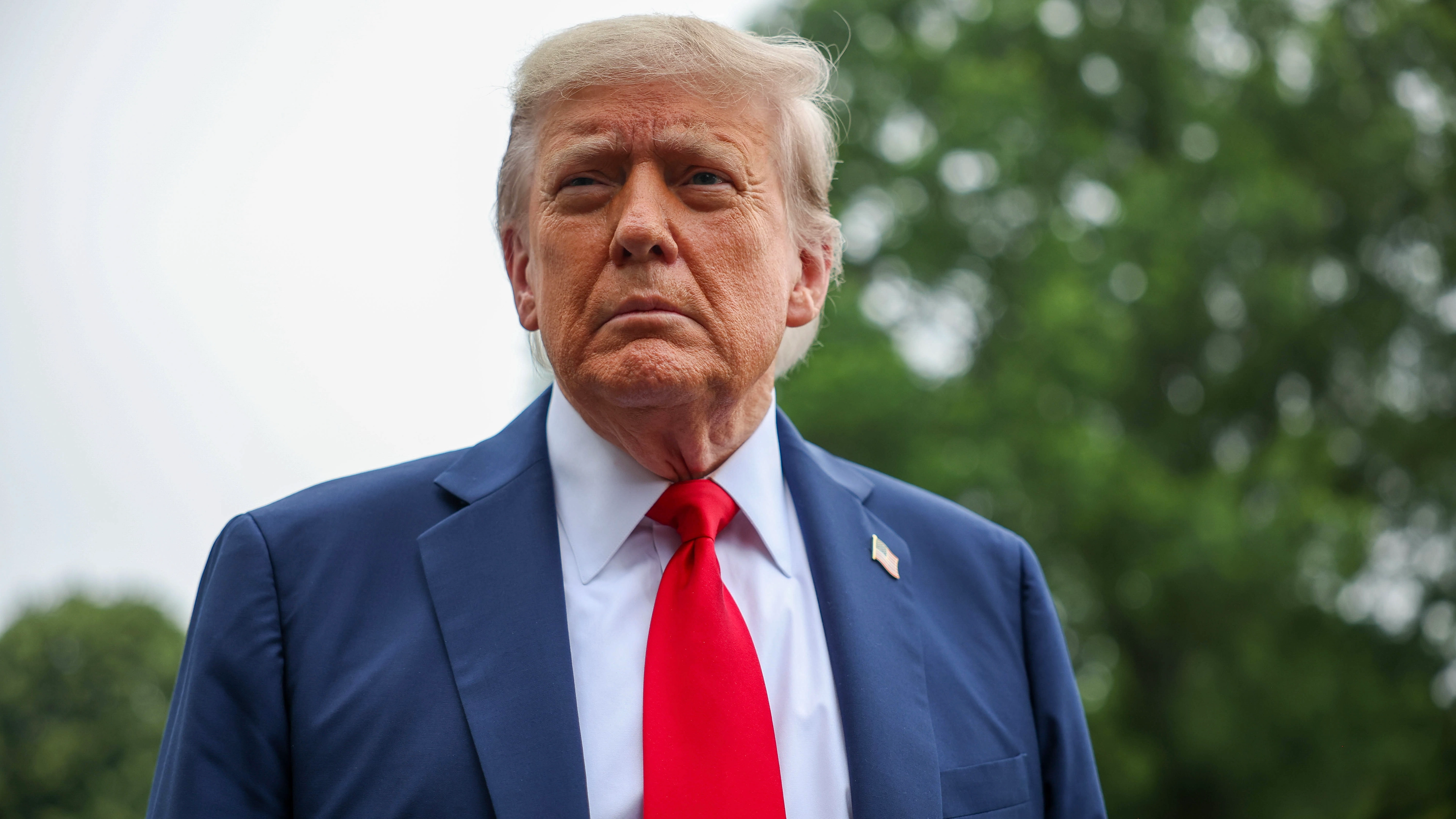 Donald Trump’s ‘doomsday plane’ lands near Washington DC after ‘highly unusual’ movement as President weighs up strike