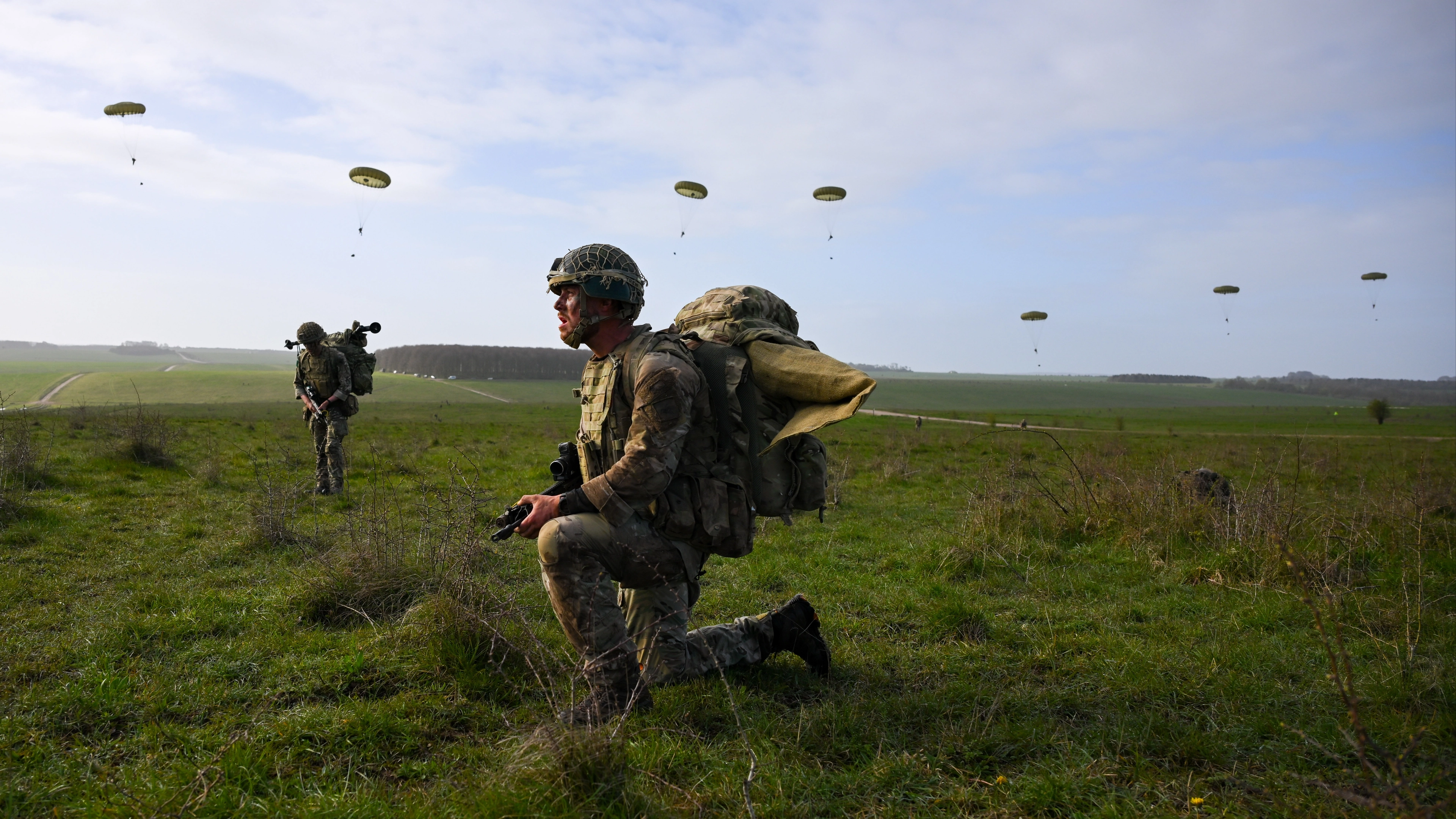 WW3 call up age expanded upwards with one group to be mobilised first