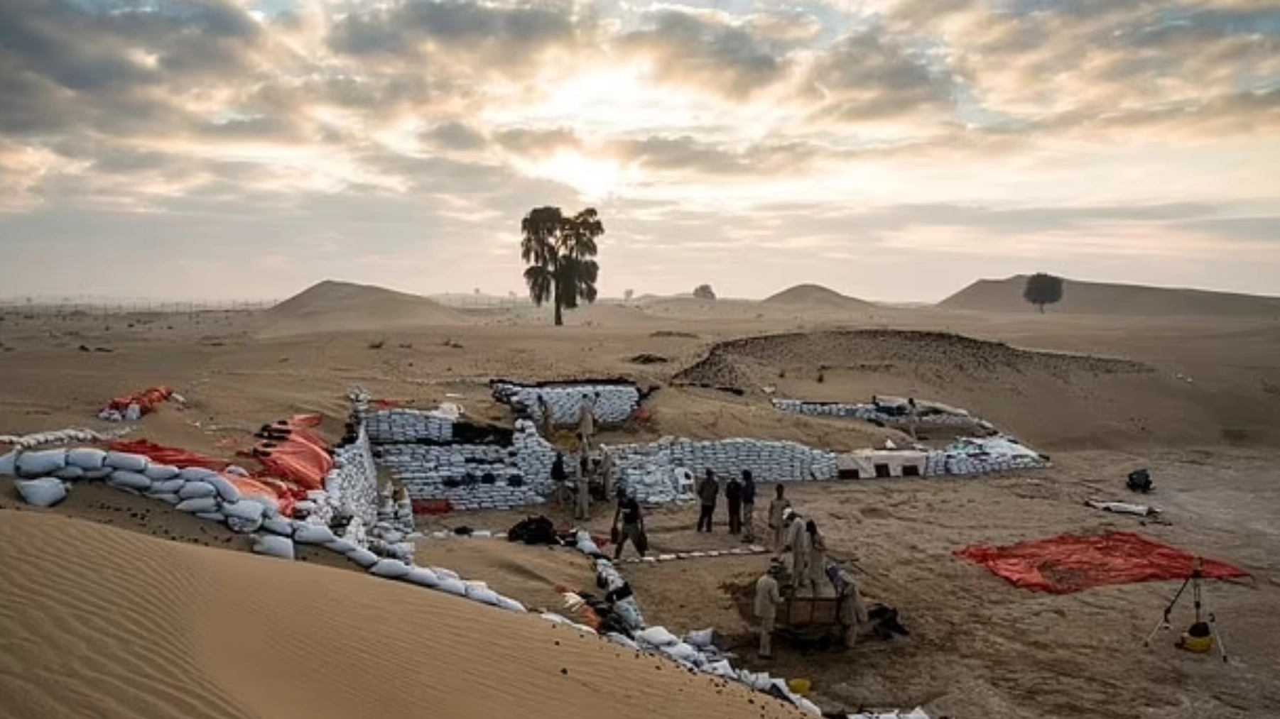 Astonishing secret city built 5,000 years ago by lost civilisation discovered underneath empty desert