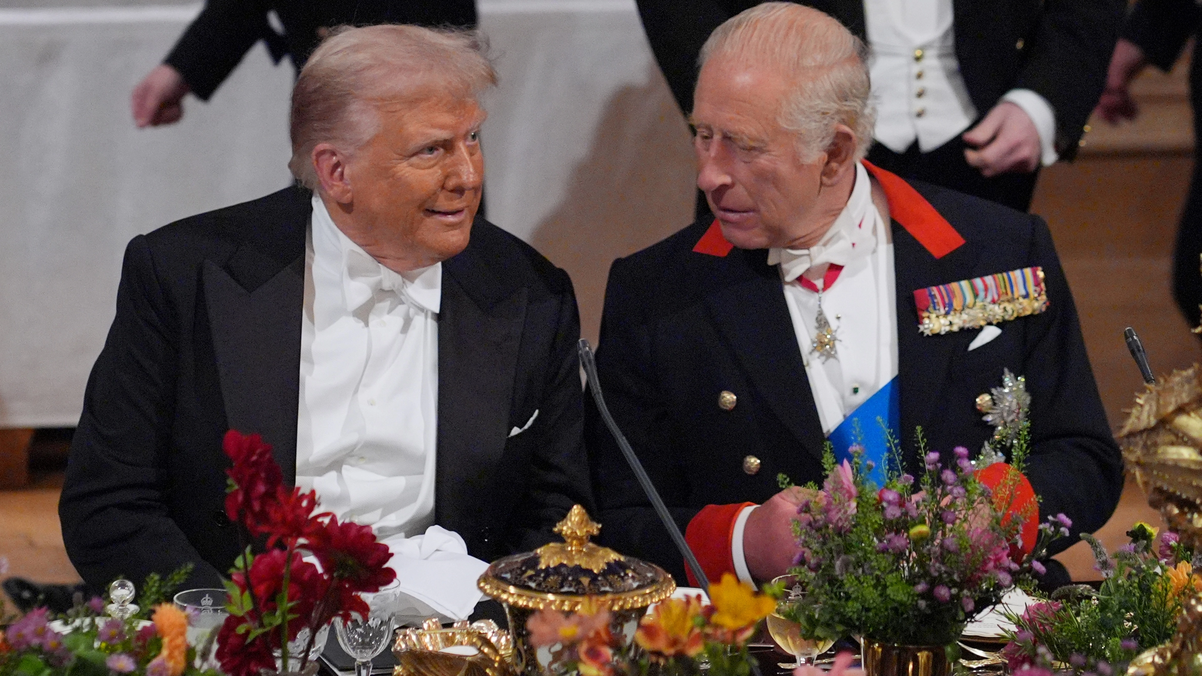 Museum director resigns over ultimatum given after refusing to let Donald Trump gift King Charles historic artefact