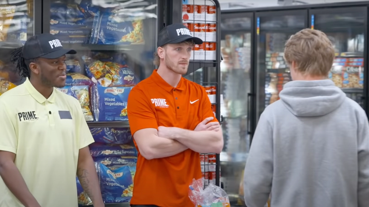 Logan Paul Gives Brutal Reaction When Guy Offers Him An NFT