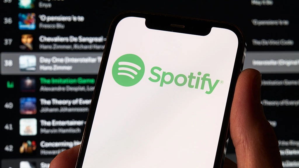 Spotify down as thousands report issues with app and website on Downdetector