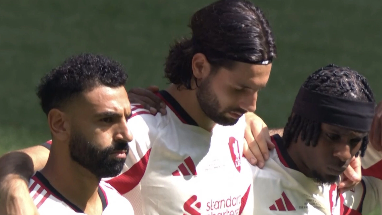 Journalists at Wembley reveal what happened in minute's silence for Diogo Jota as boos heard on TNT