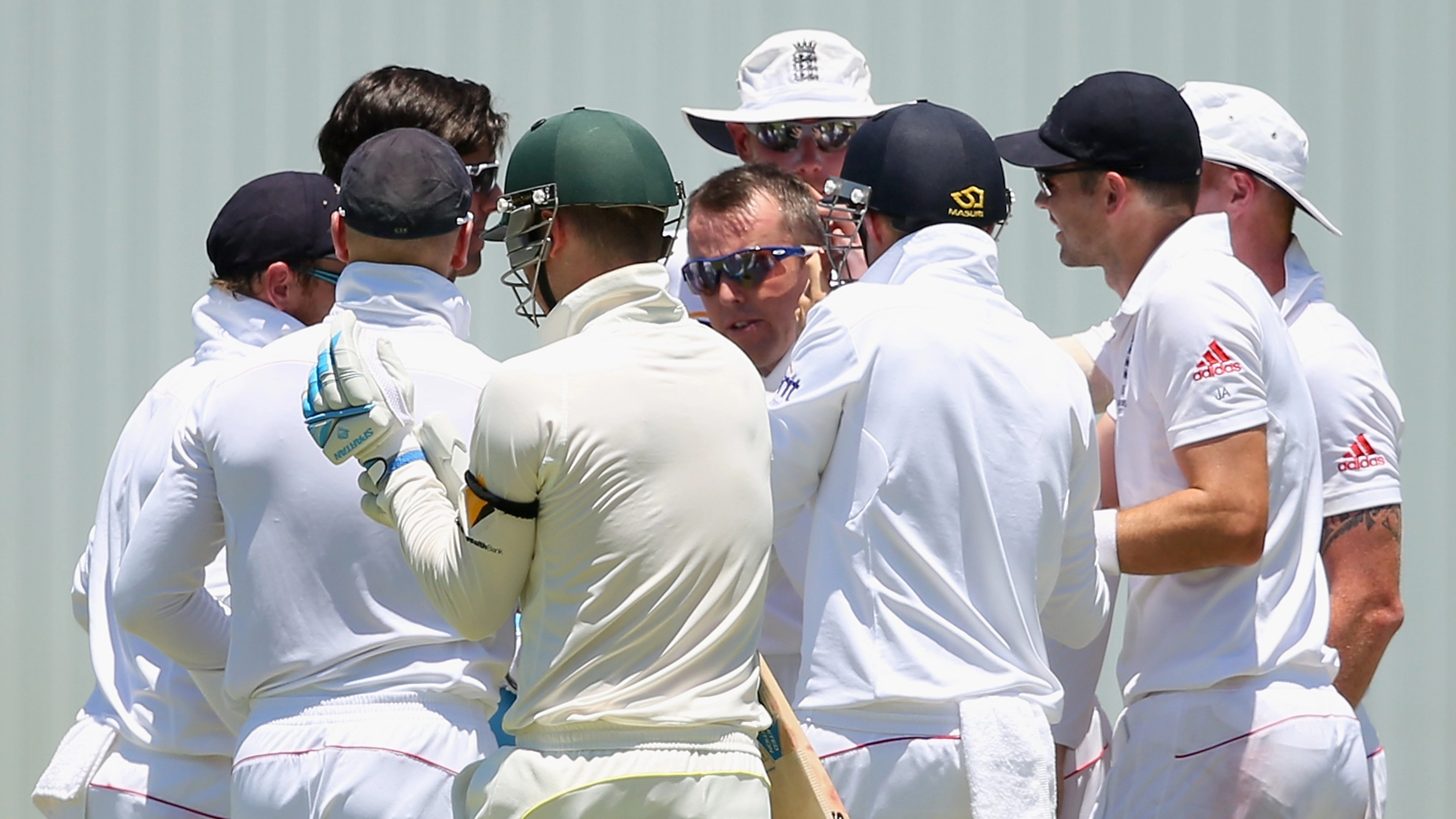 England Star Cried in Dressing Room After 'Selfish' Ashes Decision in Australia
