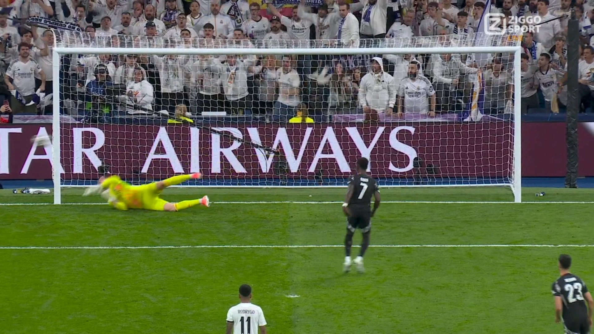 Arsenal fans have ONE big issue with Bukayo Saka's Panenka penalty against Real Madrid 
