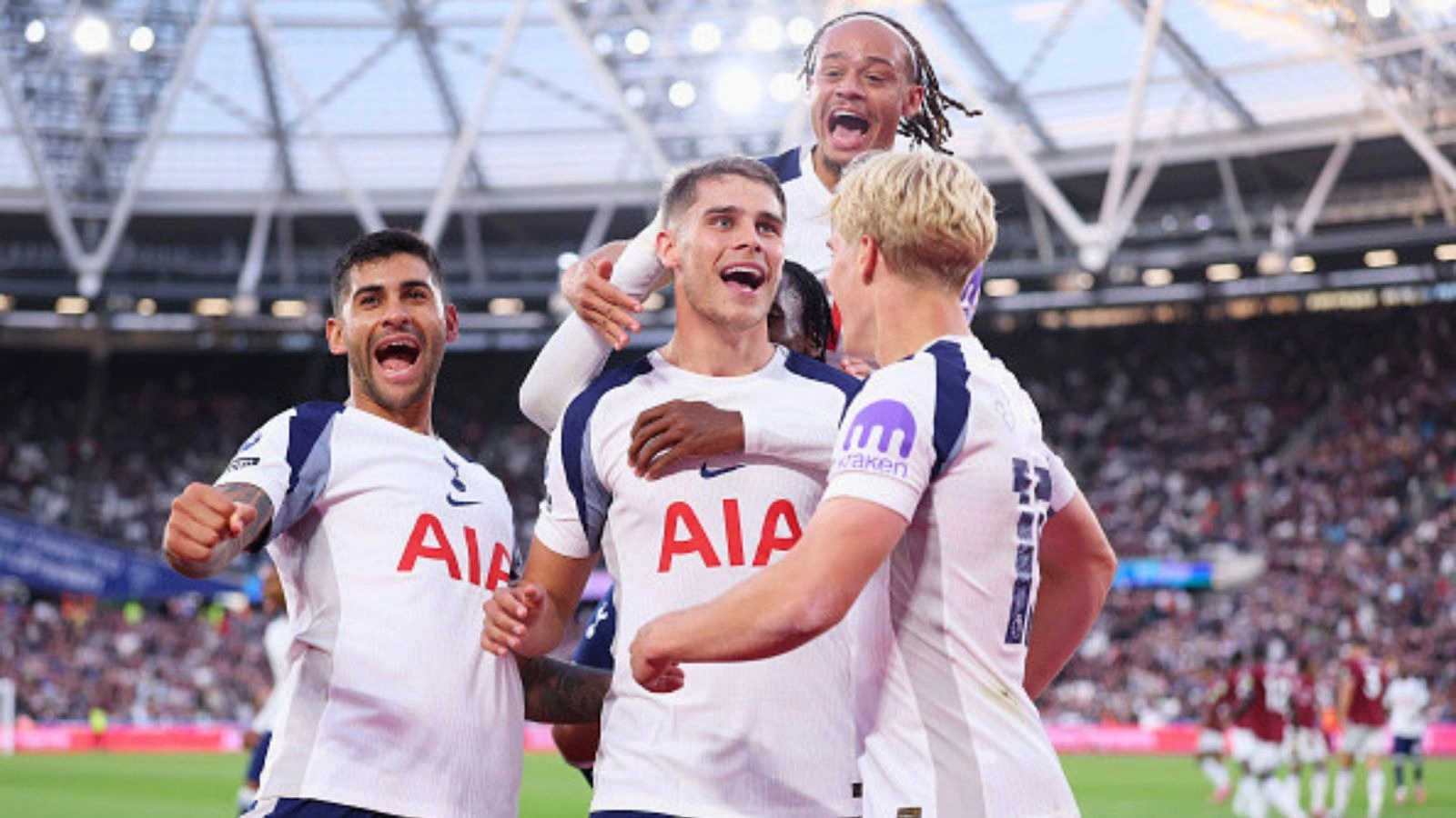 Barcelona 'planning' raid on five Spurs players if they get relegated