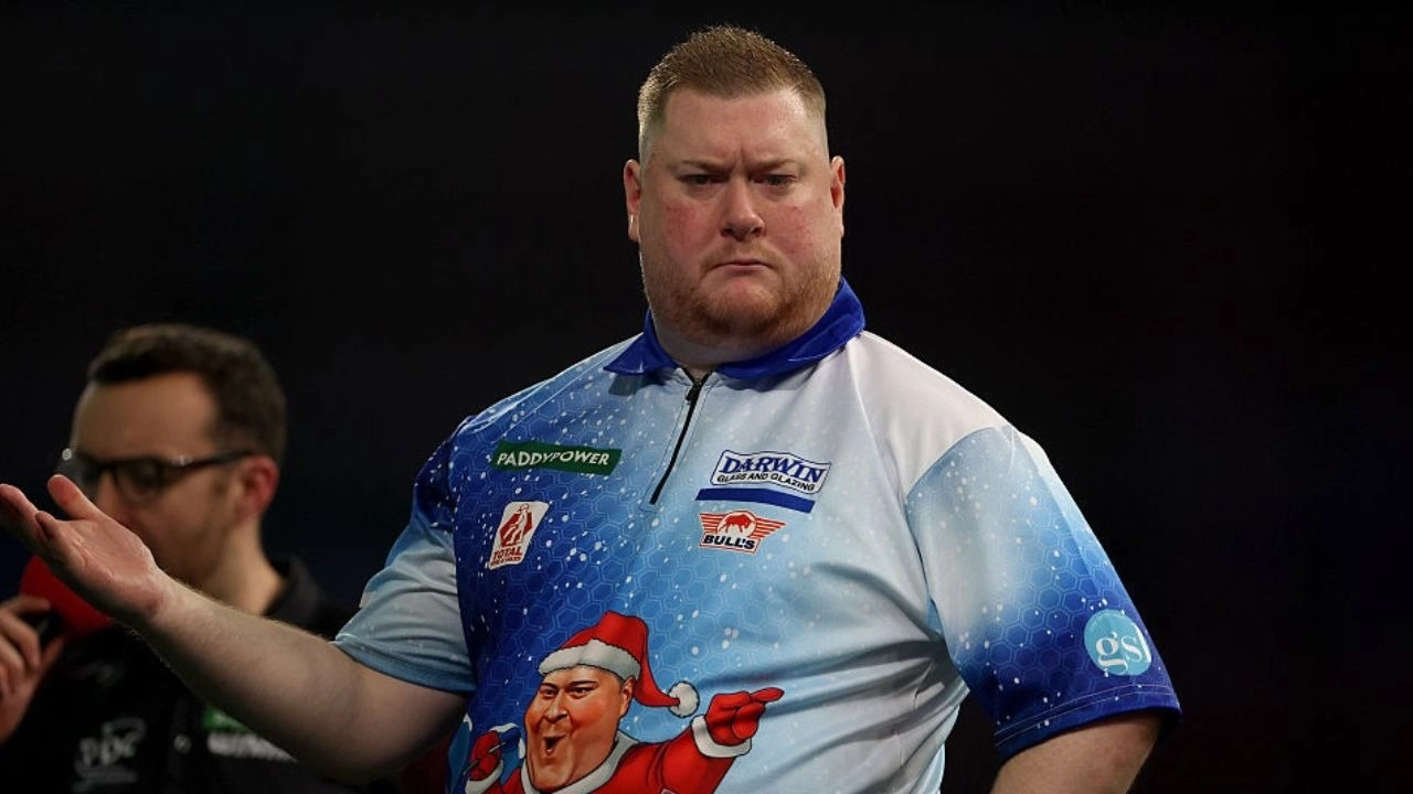 Ricky Evans among four big names in danger of missing World Darts Championship as it stands