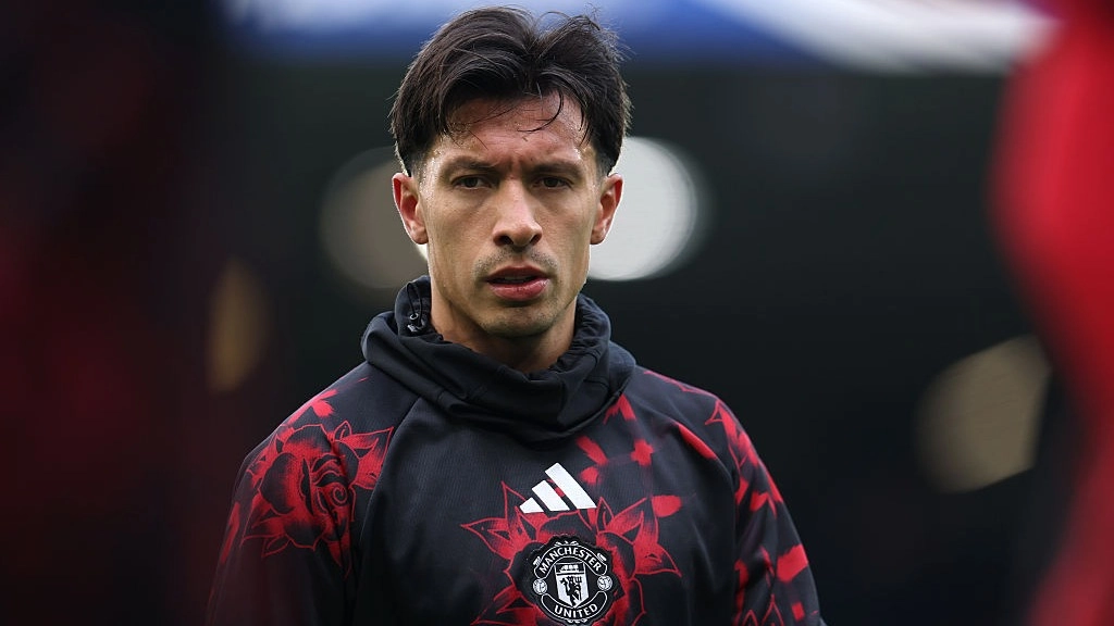 Three defenders Man United should sign in January as Barcelona make Lisandro Martinez enquiry
